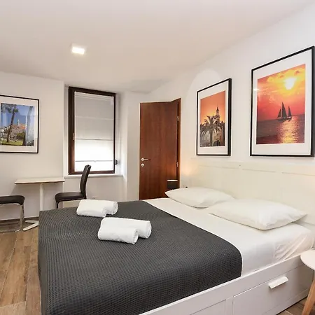 Old Town 1 아파트 *