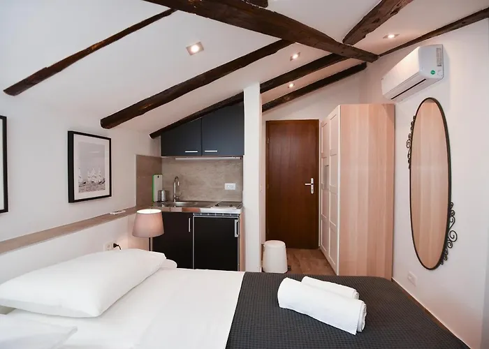 Apartment Old Town 1 Pula