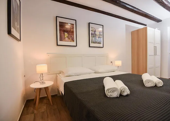 Apartment Old Town 1 Pula